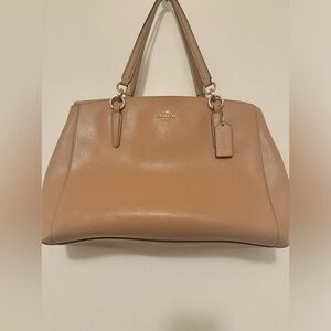 Coach shoulder bag in beige